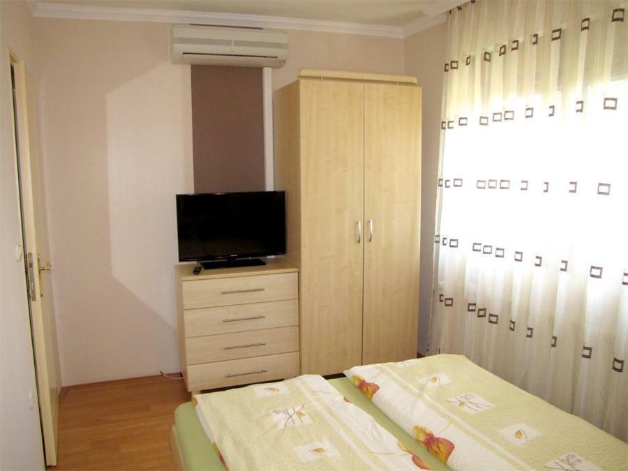 فيلا Szegfu Apartman Hajdúszoboszló المظهر الخارجي الصورة