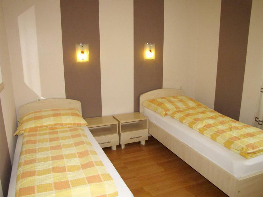 فيلا Szegfu Apartman Hajdúszoboszló المظهر الخارجي الصورة