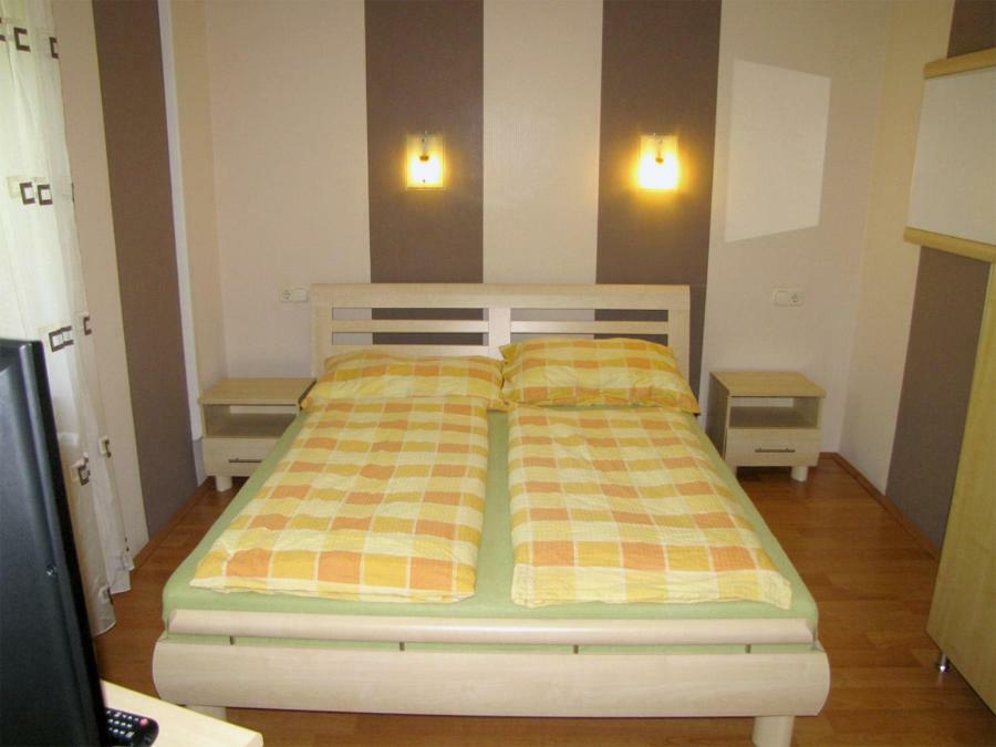 فيلا Szegfu Apartman Hajdúszoboszló المظهر الخارجي الصورة